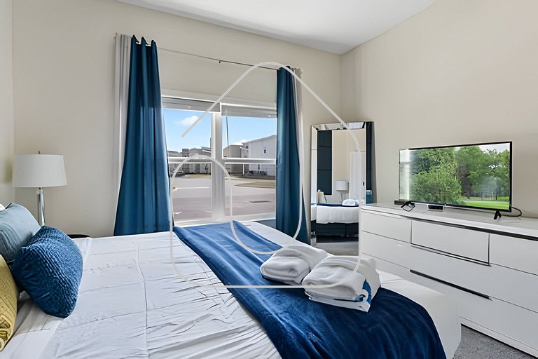 5BR Oasis with Pool in Orlando