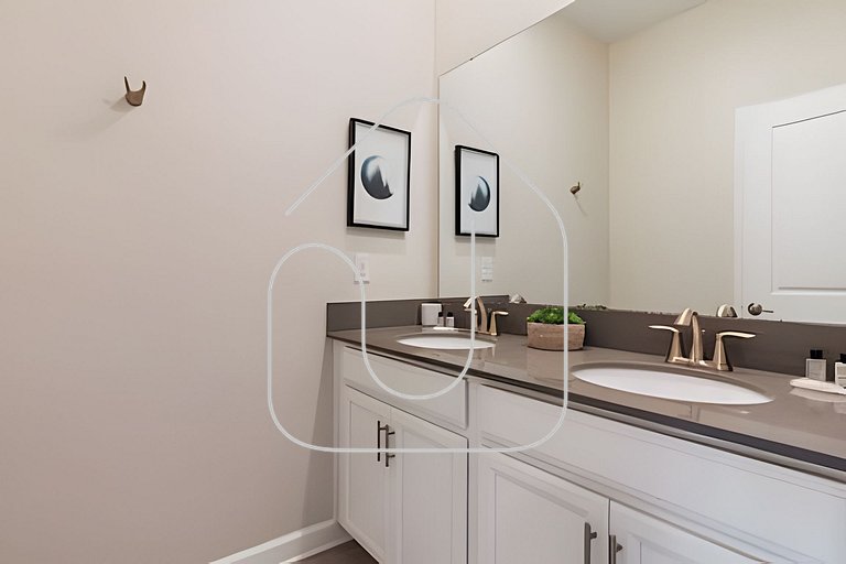 5BR Oasis with Pool in Orlando