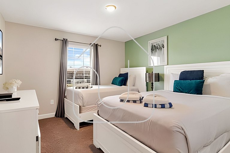 Spacious 4BR Home in Storey Lake -4914