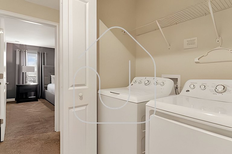 Spacious 4BR Home in Storey Lake -4914