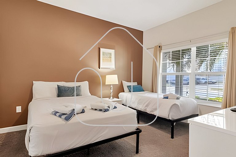 Spacious 4BR Home in Storey Lake -4914