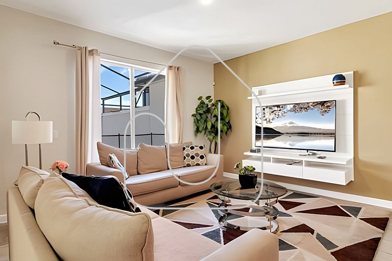 Spacious 4BR Home in Storey Lake -4914