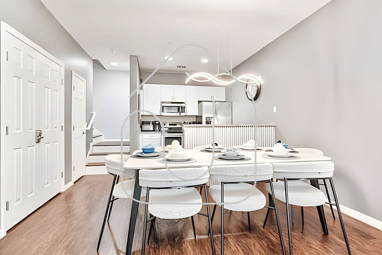 Family Getaway Near Disney 3BR-22106