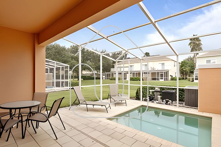 Charming 3 BR W/Pool Near Disney