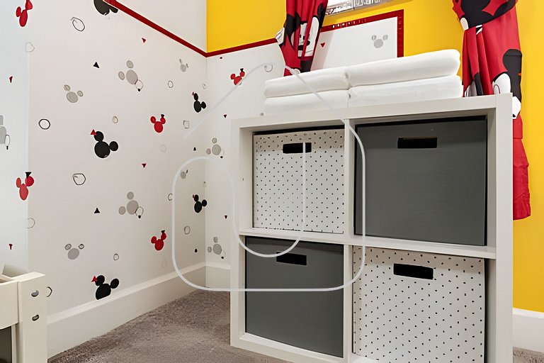 Charming 3 BR W/Pool Near Disney