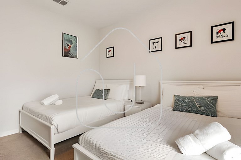 Spacious 4BR Home Near Disney-16101