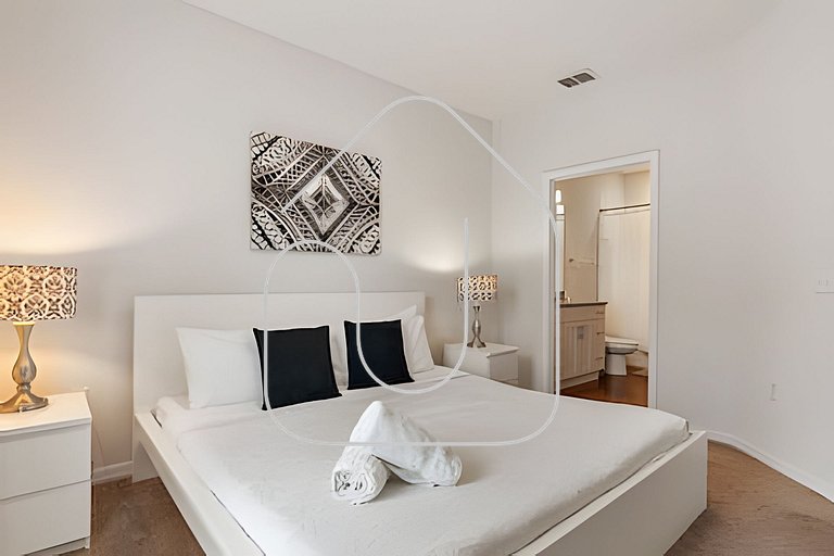 Spacious 4BR Home Near Disney-16101