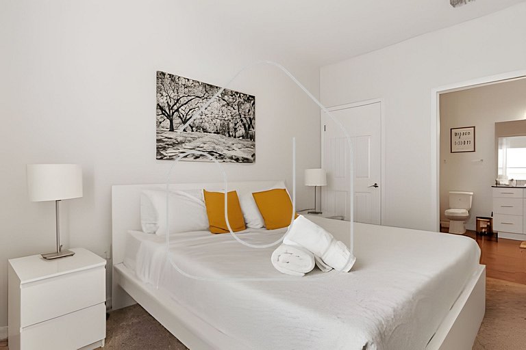 Spacious 4BR Home Near Disney-16101