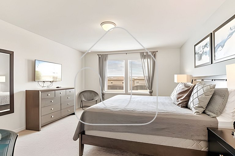 Windsor 5BR Retreat | Private Pool & Club