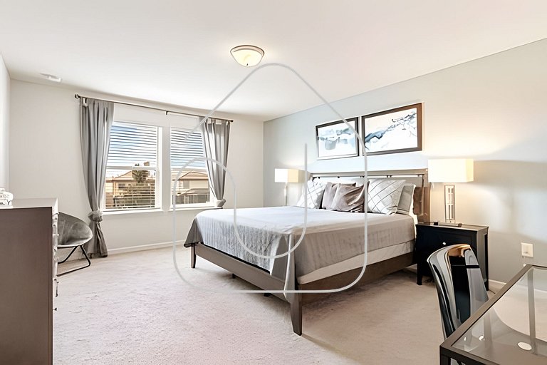 Windsor 5BR Retreat | Private Pool & Club