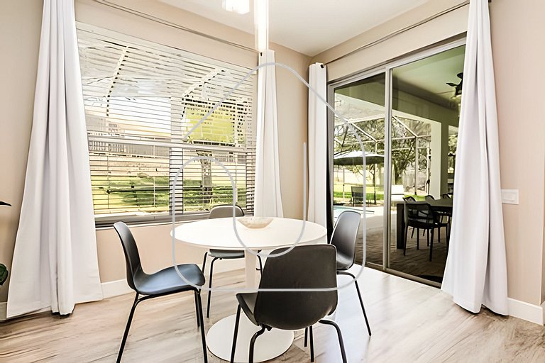 Casa 4Q Windsor Hills c/ Piscina e Game Room