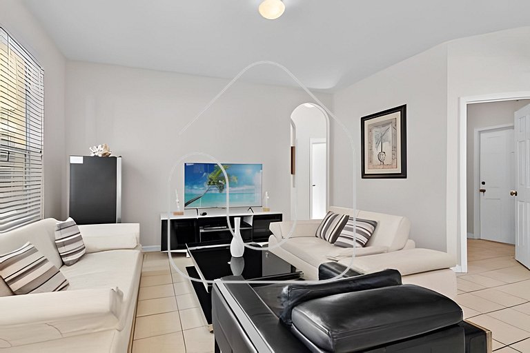 Windsor Hills 5BR ☆ 5min to Disney + Pool