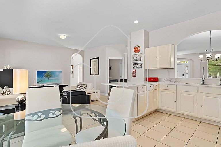 Windsor Hills 5BR ☆ 5min to Disney + Pool