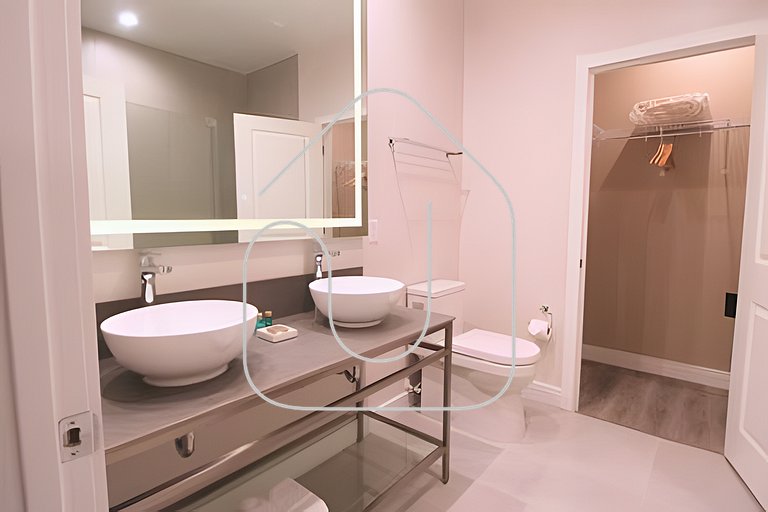 Modern 4 Suites home Magic Village