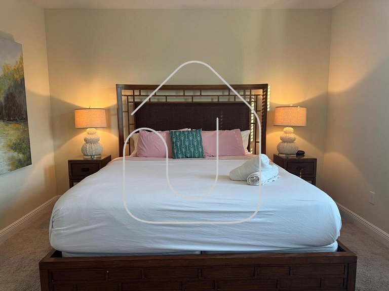 Luxury 8BR Villa w/ Pool & Spa Near Disney