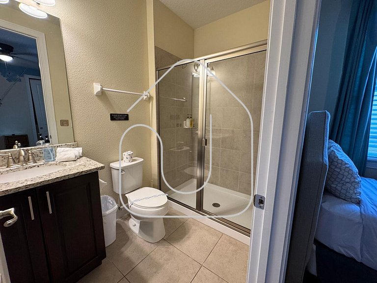 Luxury 8BR Villa w/ Pool & Spa Near Disney