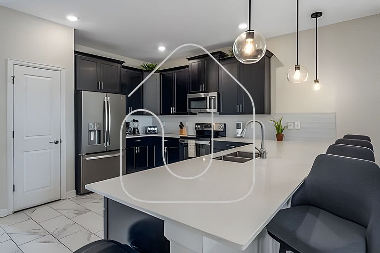 Casa 8Q c/ Piscina, Cinema e Game Room