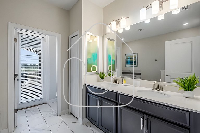 8BR Villa w/ Pool, Theater & Game Room