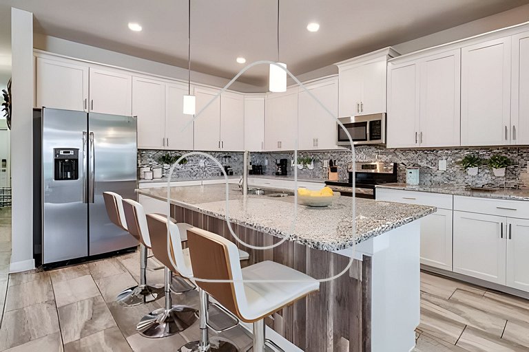 6BR Pool Home w/ Mickey + Avengers – Storey Lake