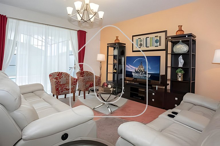 6BR Townhome w/ Pool – 10 Min to Disney