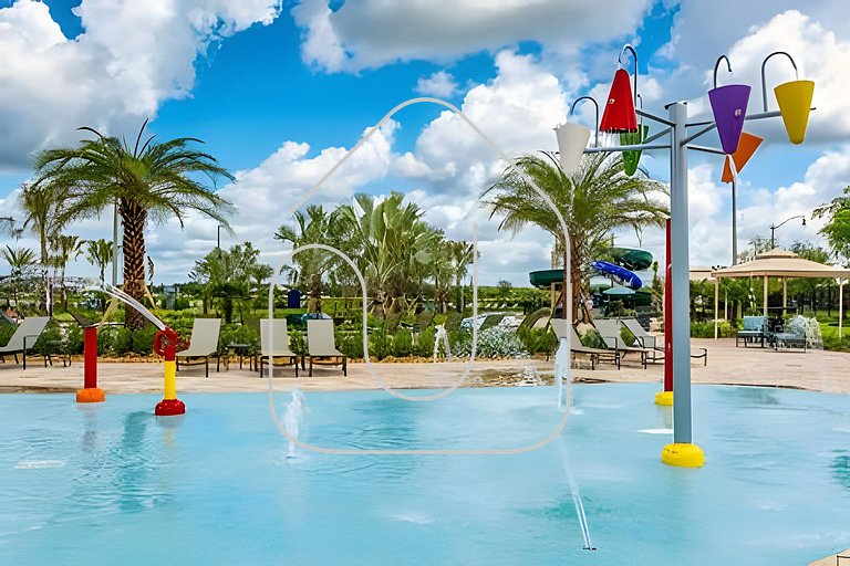 6BR Townhome w/ Pool – 10 Min to Disney