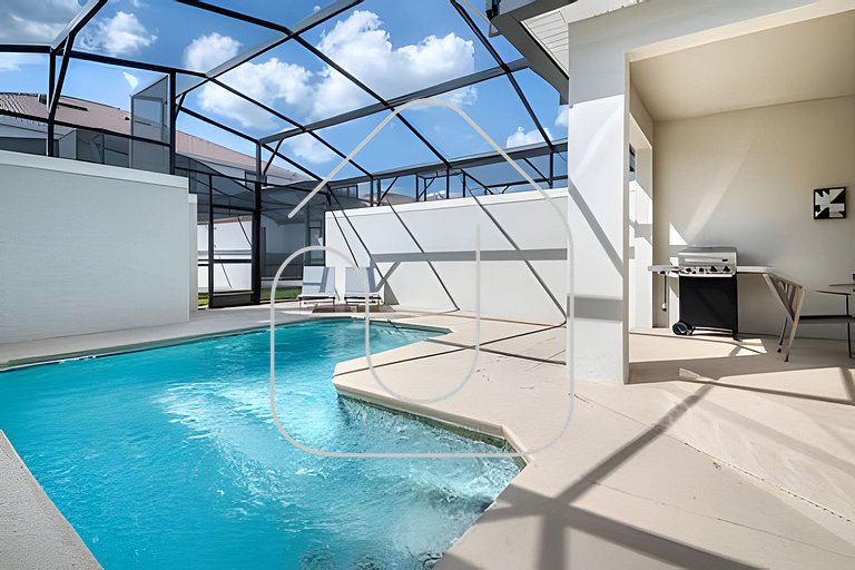 4BR Storey Lake w/ Pool & Mickey Room