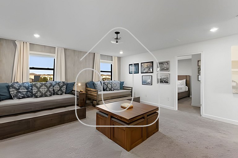 Luxury 6BR Villa w/ Pool, Spa & Near Disney