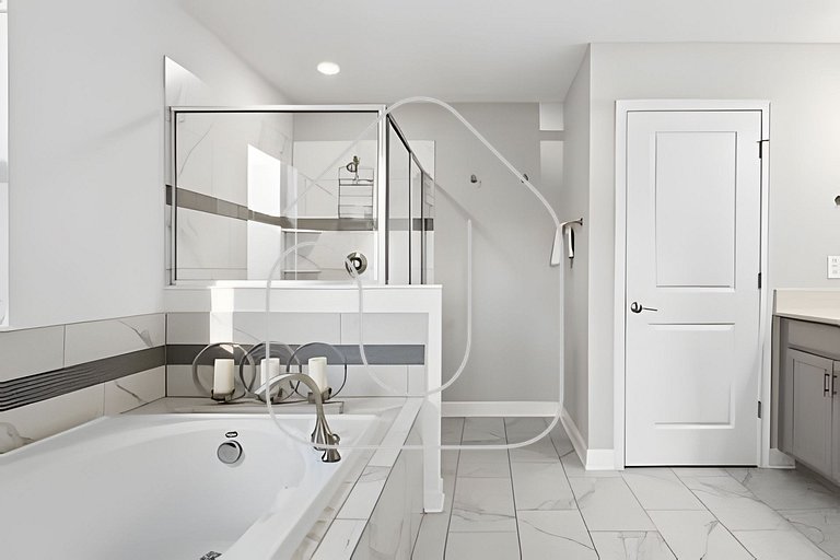 Luxury 6BR Villa w/ Pool, Spa & Near Disney