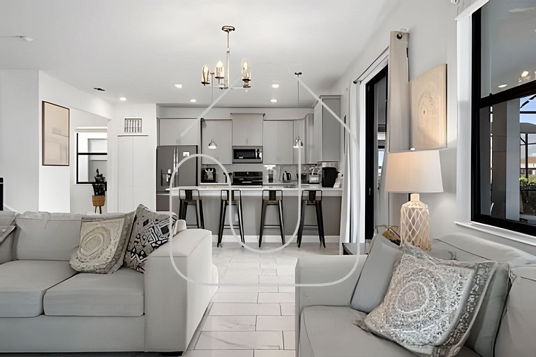 6BR Storey Lake Villa w/ Pool, Spa & EV Charger