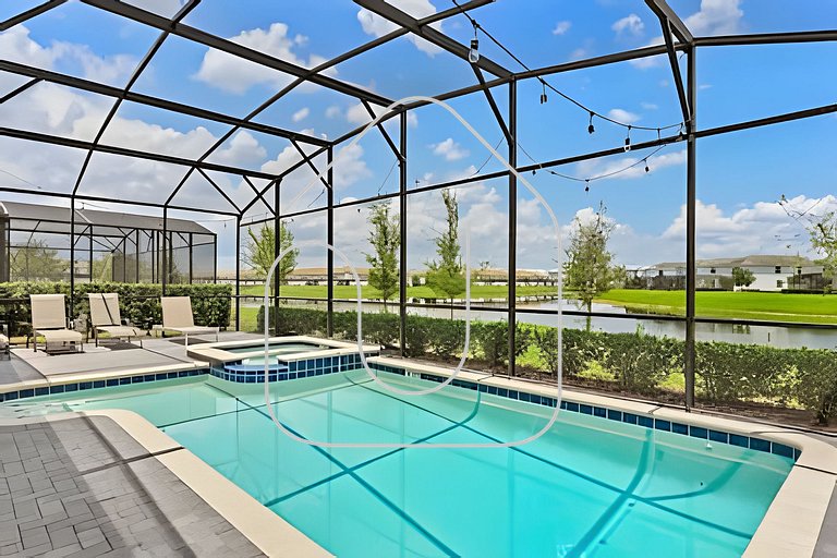 6BR Storey Lake Villa w/ Pool, Spa & EV Charger