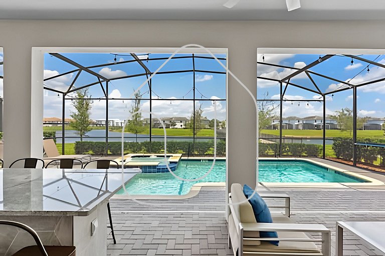 6BR Storey Lake Villa w/ Pool, Spa & EV Charger