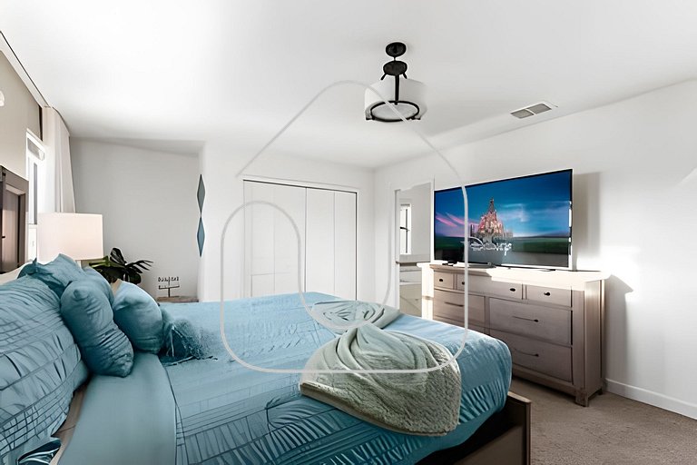 6BR Storey Lake Villa w/ Pool, Spa & EV Charger