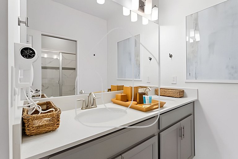 Villa 6Q Storey Lake c/ Piscina, Spa e EV Charger