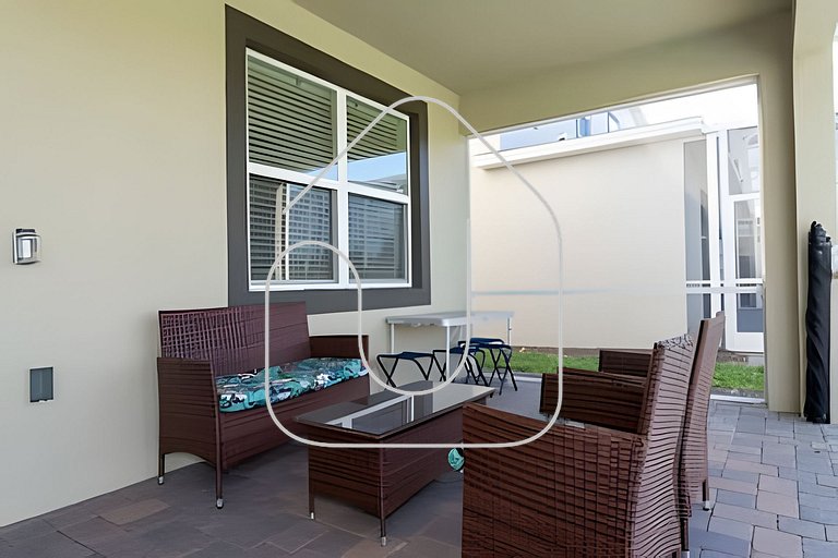 9BR Villa w/ Pool & Game Room Near Disney