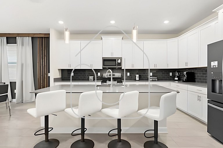 6BR Villa w/ Pool & Themed Rooms