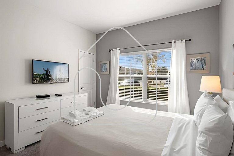 4BR w/ Mickey & Mario Rooms + Heated Pool