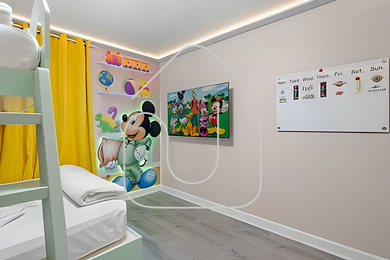 Casa 4Q c/ Mickey & Mario + Piscina Aquecida