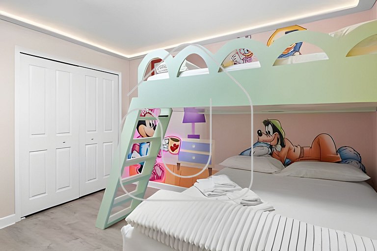 4BR w/ Mickey & Mario Rooms + Heated Pool