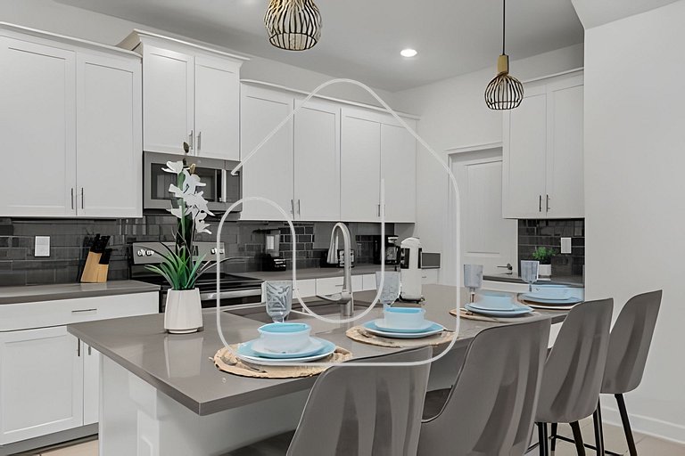 5BR Villa w/ Pool & Game Room near Disney