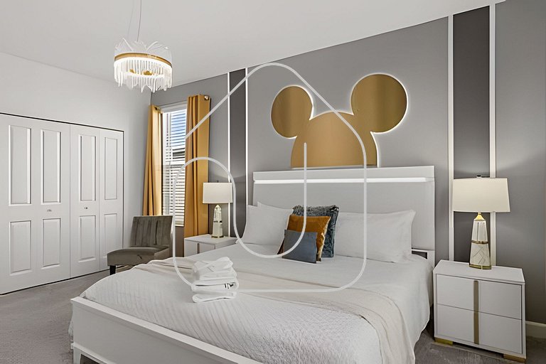 6BR Disney-Themed Villa + Pool & Game Room