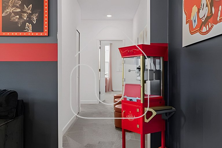 6BR Disney-Themed Villa + Pool & Game Room