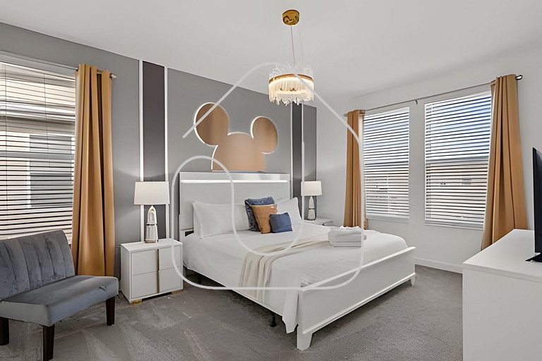 Casa 6Q Temática Disney c/ Piscina