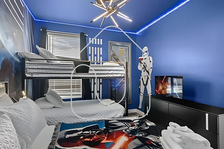 Casa 6Q Temática Disney c/ Piscina