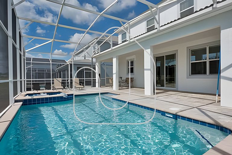 Casa 6Q c/ Piscina e Game Room – Perto da Disney