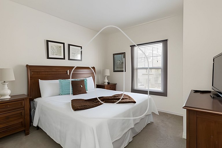 Disney 3BR Townhome w/ Pool & Mickey Theme