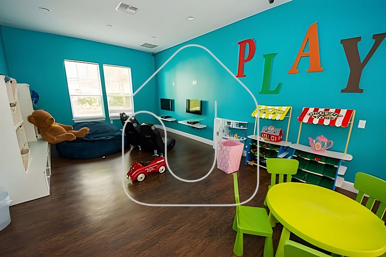 Disney 3BR Townhome w/ Pool & Mickey Theme