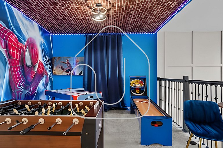 5BR Villa w/ Pool, Game Room + Themes Near Disney