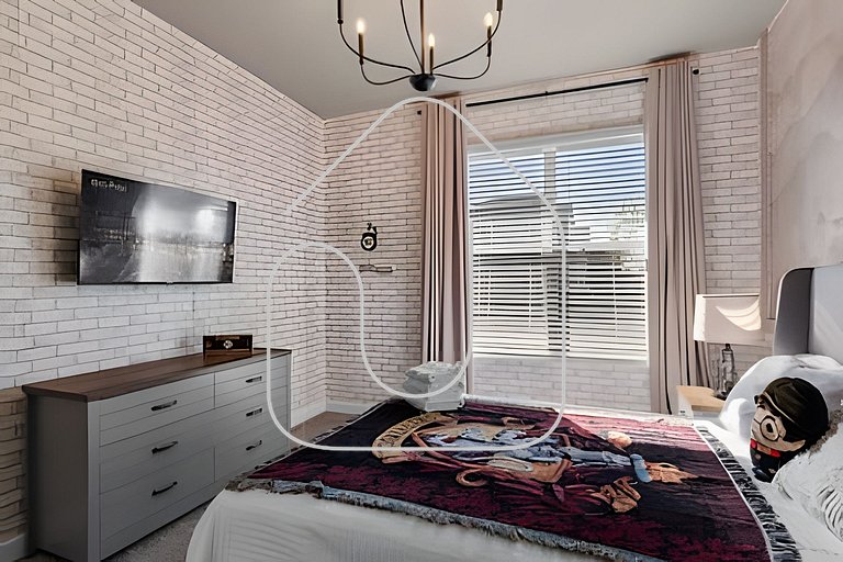 5BR Villa w/ Pool, Game Room + Themes Near Disney