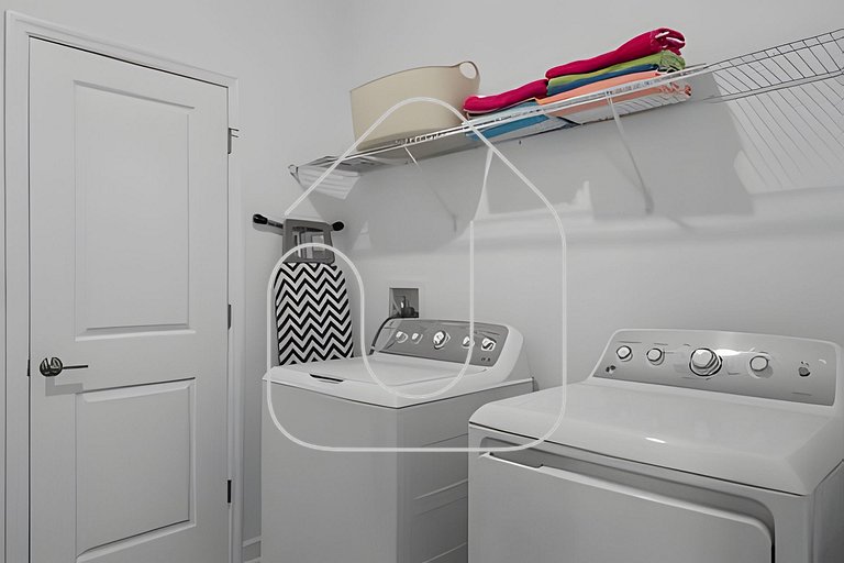 5BR Villa w/ Pool, Game Room + Themes Near Disney