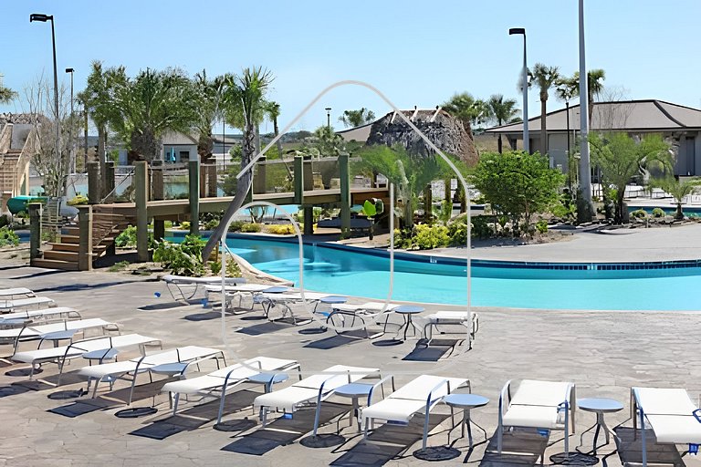 5BR Villa w/ Pool, Game Room + Themes Near Disney